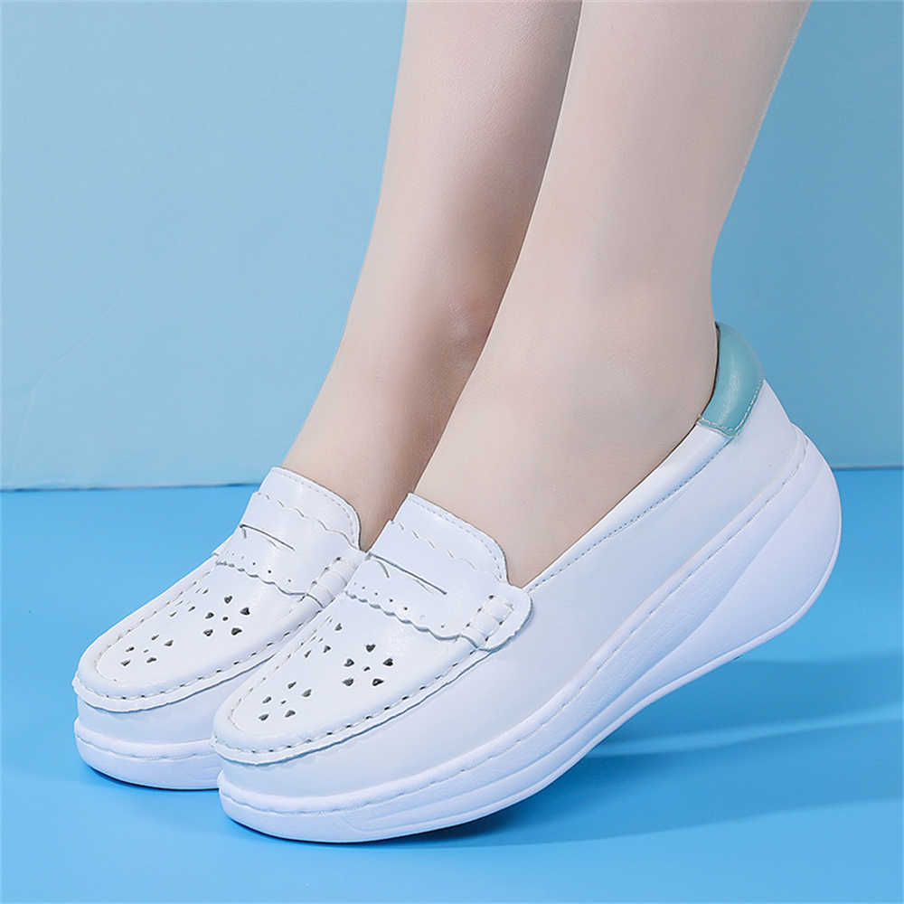 Sepatu Pelatih Wanita Biru Lan - Outdoor Sport Festival ulasan dan harga